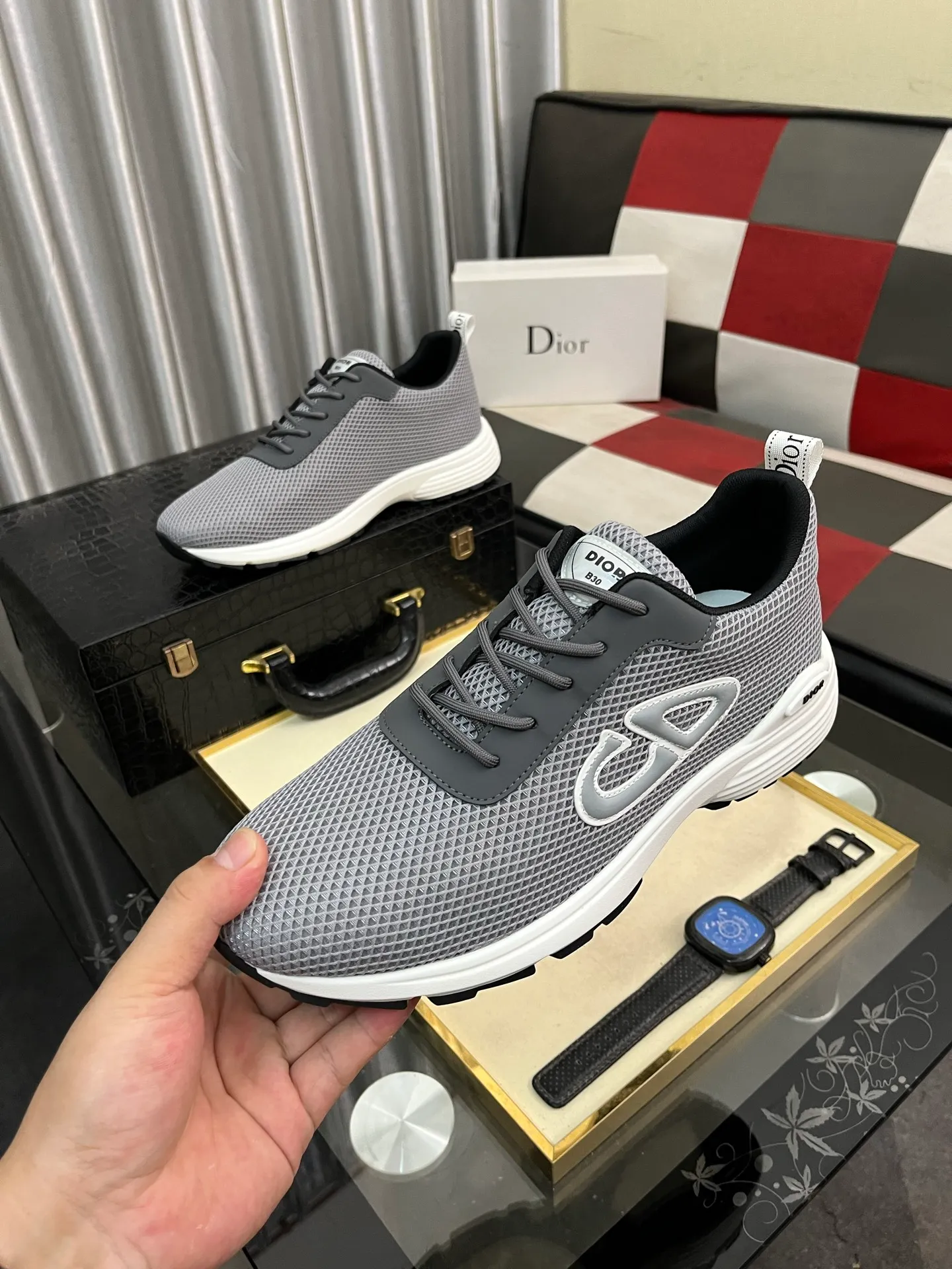 Men's Men's Shoes 💰440⌚️⌚️[Dior] Dior's new casual men's shoes are launched in Hong Kong counters. Official website 1:1 production. Original Italian materials. Designed by European and American masters. Perfect shape to create counter quality. Solid color rubber wear-resistant outsole and classic dazzling head! Super versatile and very comfortable. High-end without losing taste, fashionable and novel! ! Absolute focus! Code number: 38-444️⃣Colors available